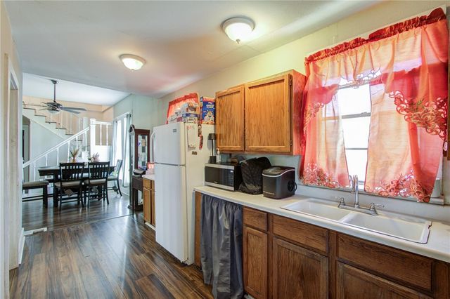 404 West Jefferson Street, Brenham, TX 77833