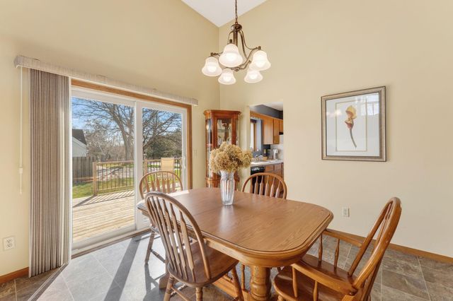 135 Old County Road C E, Little Canada, MN 55117