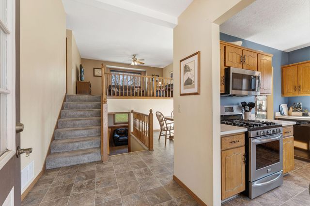 135 Old County Road C E, Little Canada, MN 55117