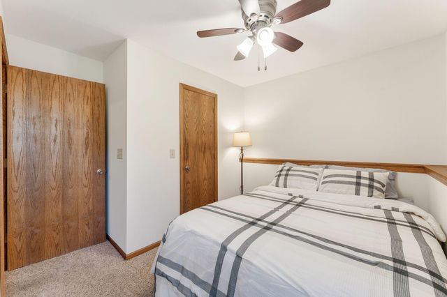 135 Old County Road C E, Little Canada, MN 55117