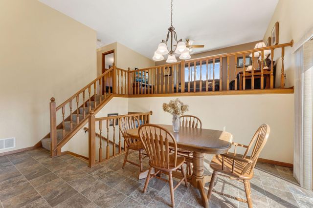 135 Old County Road C E, Little Canada, MN 55117