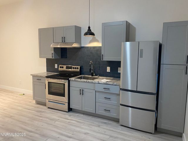 903 W 7th Street, Reno, NV 89503