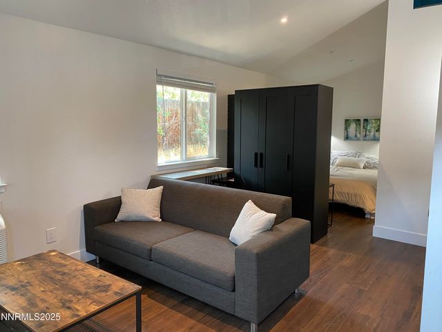 903 W 7th Street, Reno, NV 89503