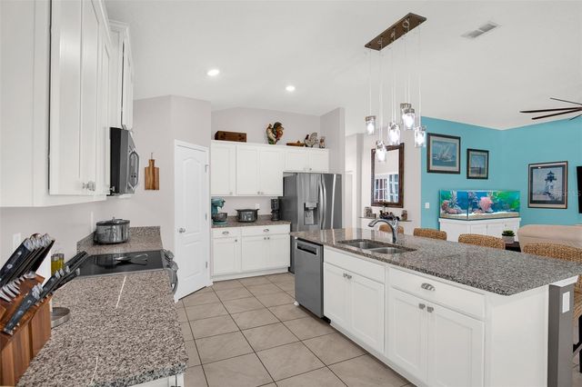 56 OAKLEAF WAY, Palm Coast, FL 32137