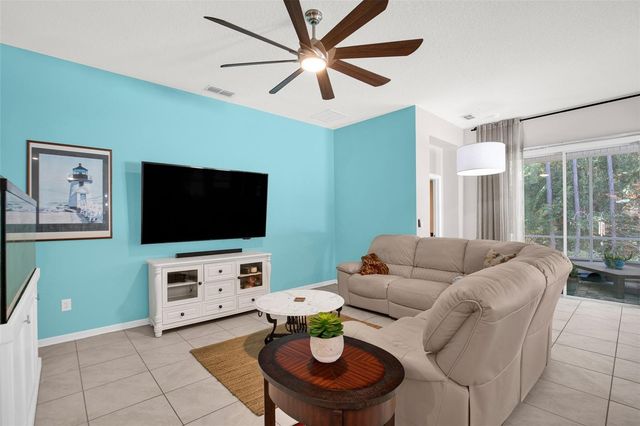 56 OAKLEAF WAY, Palm Coast, FL 32137