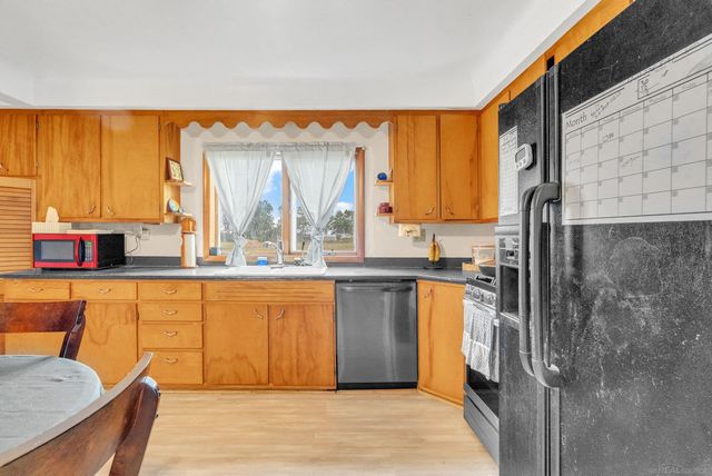 2255 E Sanilac Road, Bridgehampton Twp, MI 48419