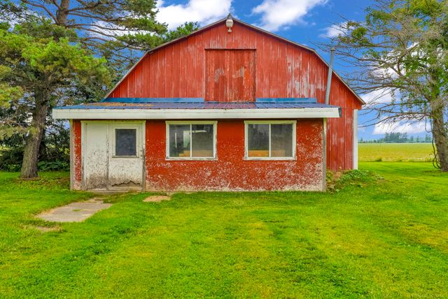 2255 E Sanilac Road, Bridgehampton Twp, MI 48419