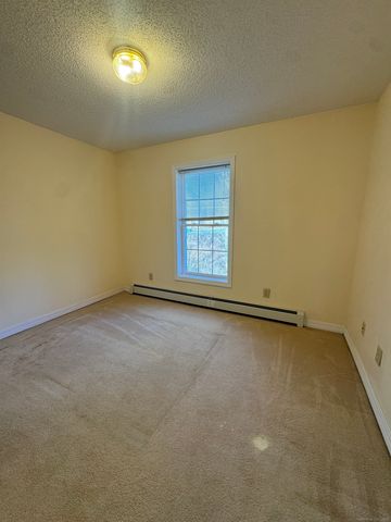 1 Long Society Road, Norwich, CT 06365