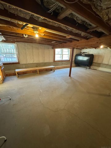 1 Long Society Road, Norwich, CT 06365