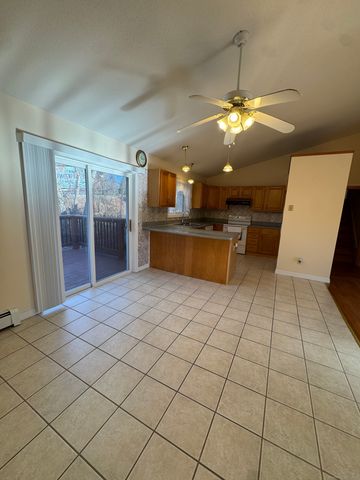 1 Long Society Road, Norwich, CT 06365