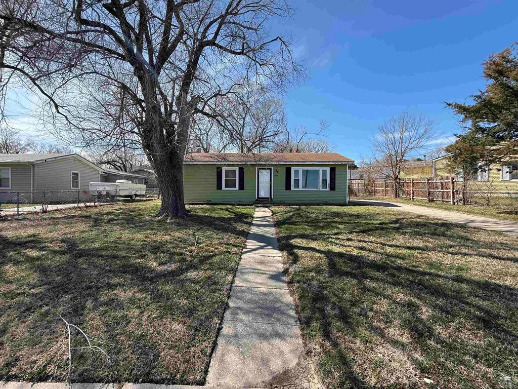 2004 Elmdale Avenue, Junction City, KS 66441
