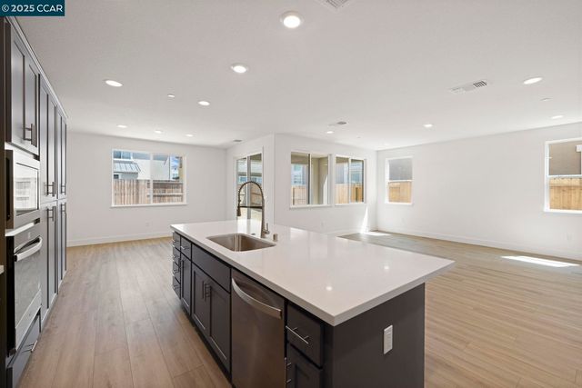 109 Bodega Drive, Lodi, CA 95240