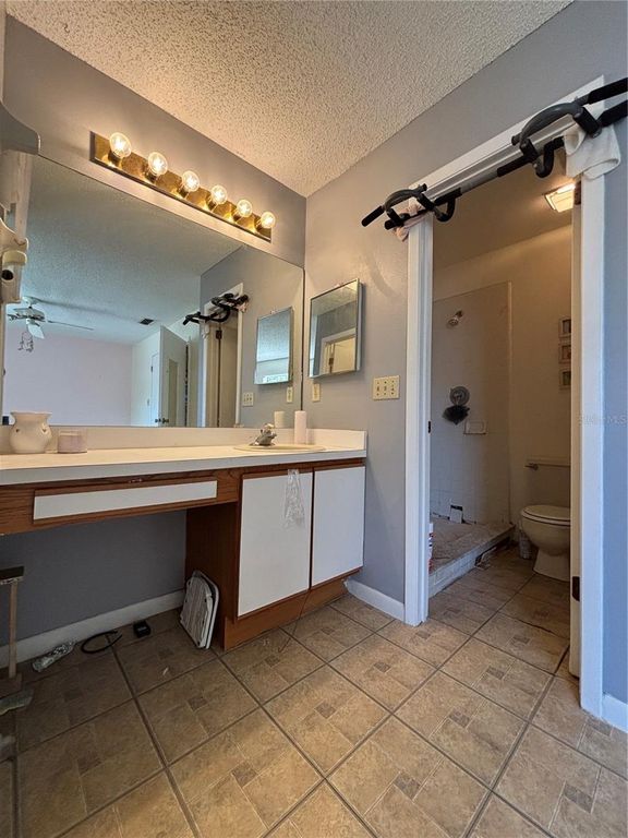 Image 16 of property listing at 11017 YORKSHIRE RIDGE COURT, Orlando, FL 32839
