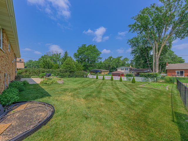 8624 W 145th Street, Orland Park, IL 60462