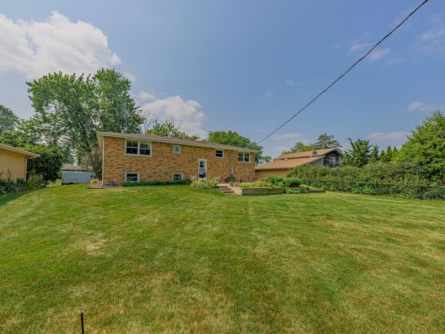 8624 W 145th Street, Orland Park, IL 60462