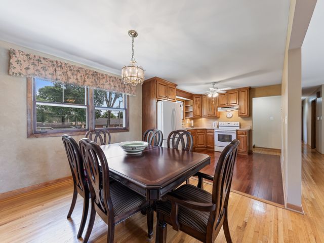 8624 W 145th Street, Orland Park, IL 60462