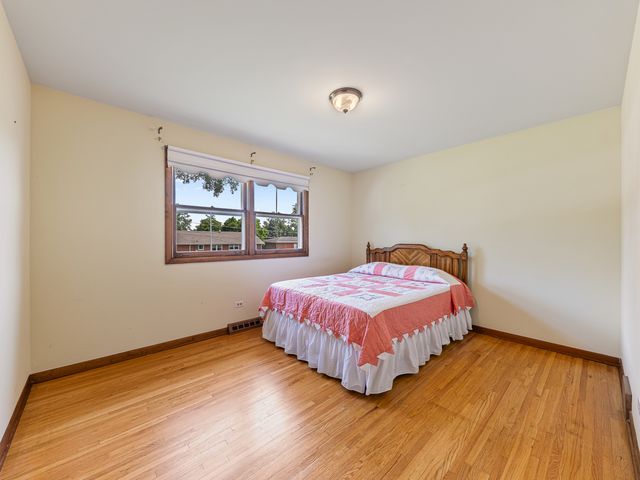 8624 W 145th Street, Orland Park, IL 60462