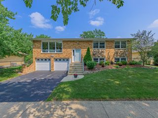 8624 W 145th Street, Orland Park, IL 60462