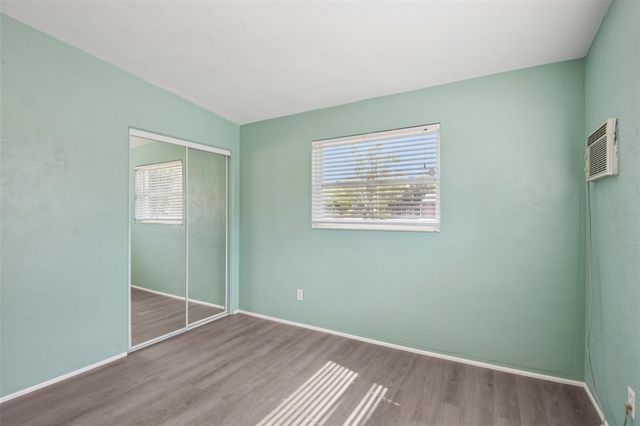 225 SE JEFFERSON CIRCLE N, St Petersburg, FL 33703