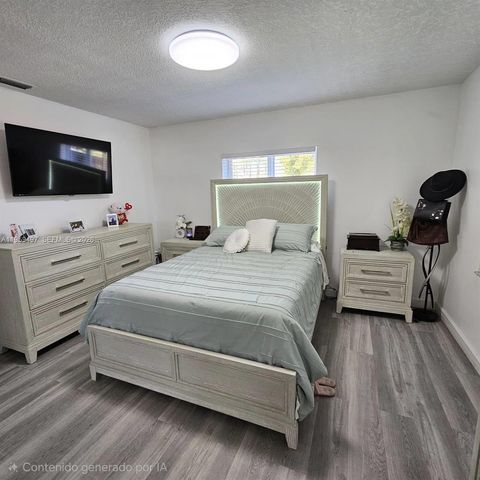 19623 NW 30th Pl, Miami Gardens, FL 33056