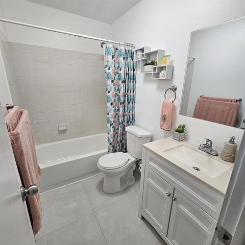 19623 NW 30th Pl, Miami Gardens, FL 33056