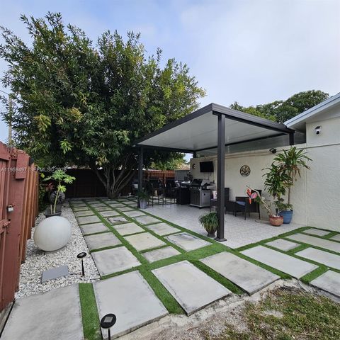 19623 NW 30th Pl, Miami Gardens, FL 33056