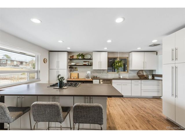 10290 W 18th Pl, Lakewood, CO 80215