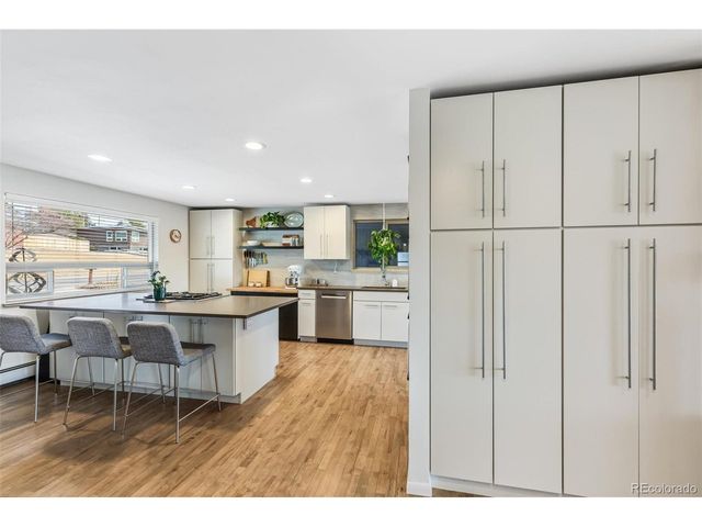 10290 W 18th Pl, Lakewood, CO 80215