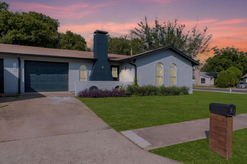 1810 Mearns Meadow BLVD B, Austin, TX 78758