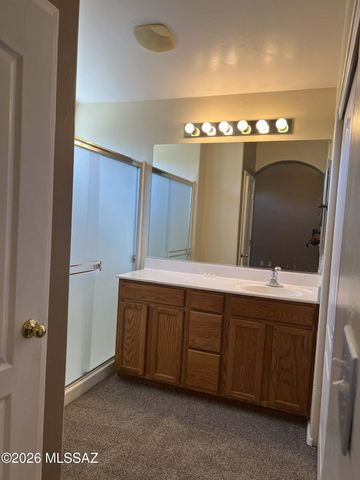 8855 N Moonfire Drive, Tucson, AZ 85743