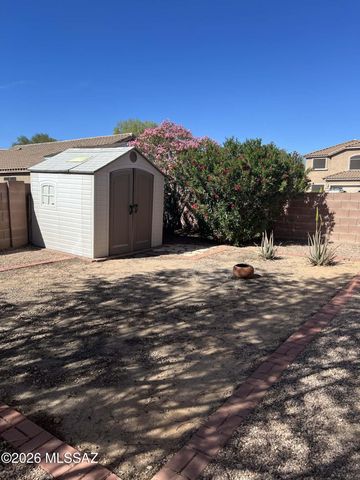 8855 N Moonfire Drive, Tucson, AZ 85743