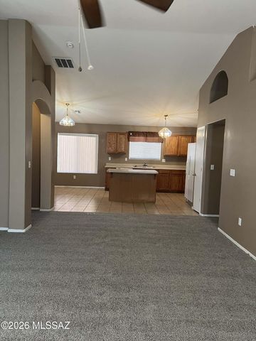 8855 N Moonfire Drive, Tucson, AZ 85743