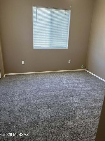 8855 N Moonfire Drive, Tucson, AZ 85743