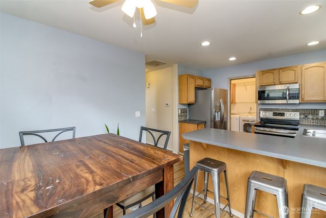 9122 160th Street Ct E, Puyallup, WA 98375