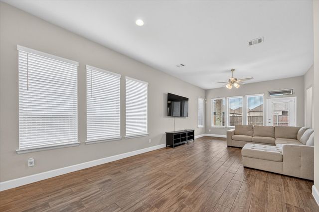 2209 Rothbury Drive, Forney, TX 75126
