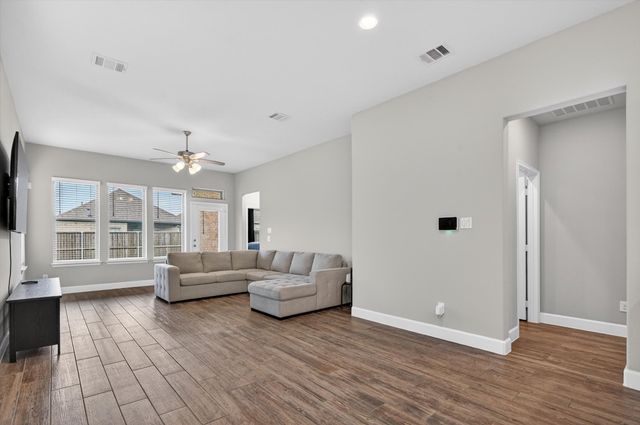 2209 Rothbury Drive, Forney, TX 75126
