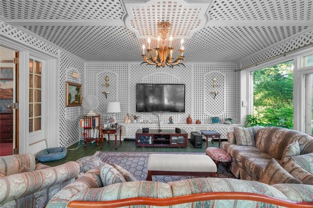 4225 STATE Street, Erie, PA 16508