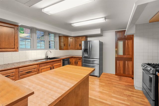 4225 STATE Street, Erie, PA 16508