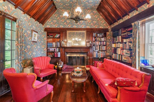 4225 STATE Street, Erie, PA 16508