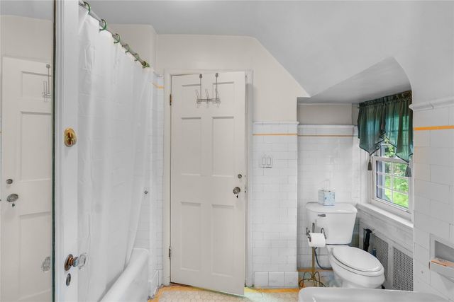 4225 STATE Street, Erie, PA 16508