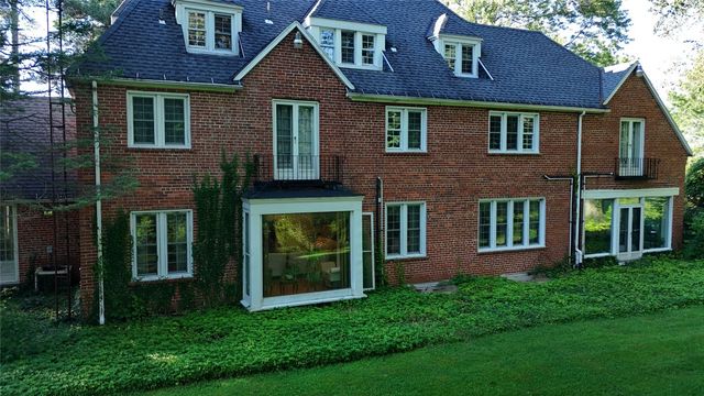 4225 STATE Street, Erie, PA 16508