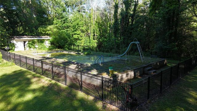 4225 STATE Street, Erie, PA 16508