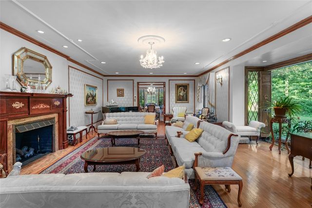 4225 STATE Street, Erie, PA 16508