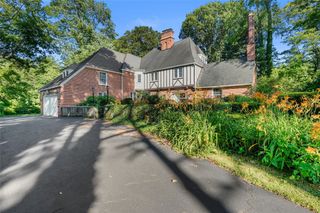 4225 STATE Street, Erie, PA 16508