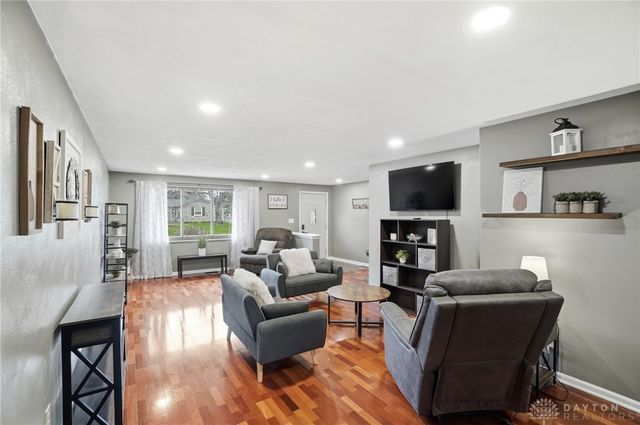 2848 Ellen Lane, Beavercreek, OH 45430