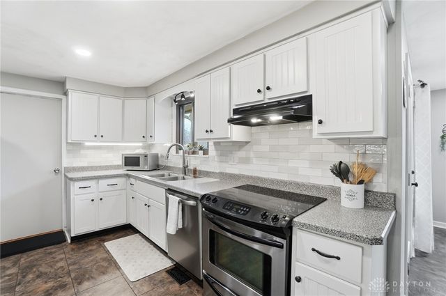 2848 Ellen Lane, Beavercreek, OH 45430