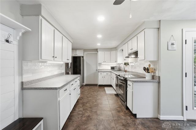 2848 Ellen Lane, Beavercreek, OH 45430