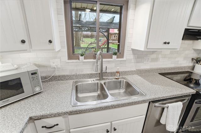 2848 Ellen Lane, Beavercreek, OH 45430