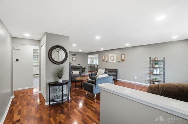 2848 Ellen Lane, Beavercreek, OH 45430