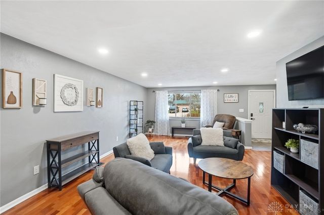 2848 Ellen Lane, Beavercreek, OH 45430